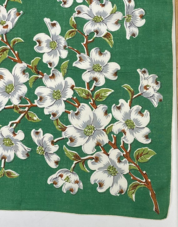 Vintage 1950s Dogwood Flower novelty Print hankie… - image 4