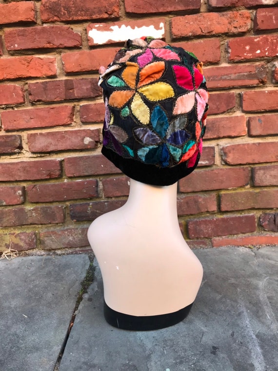 Vintage 1920s Silk Velvet Cloche Hat Colorful Flo… - image 5