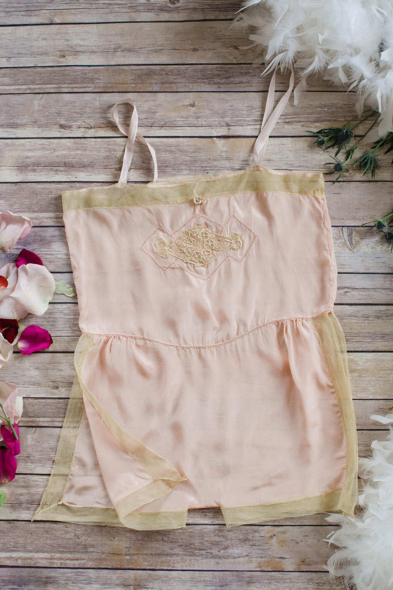トップス 1920s Pale Pink Silk Lingerie Vintage 1920s Blush Pink Silk Lingerie Teddy Shorts