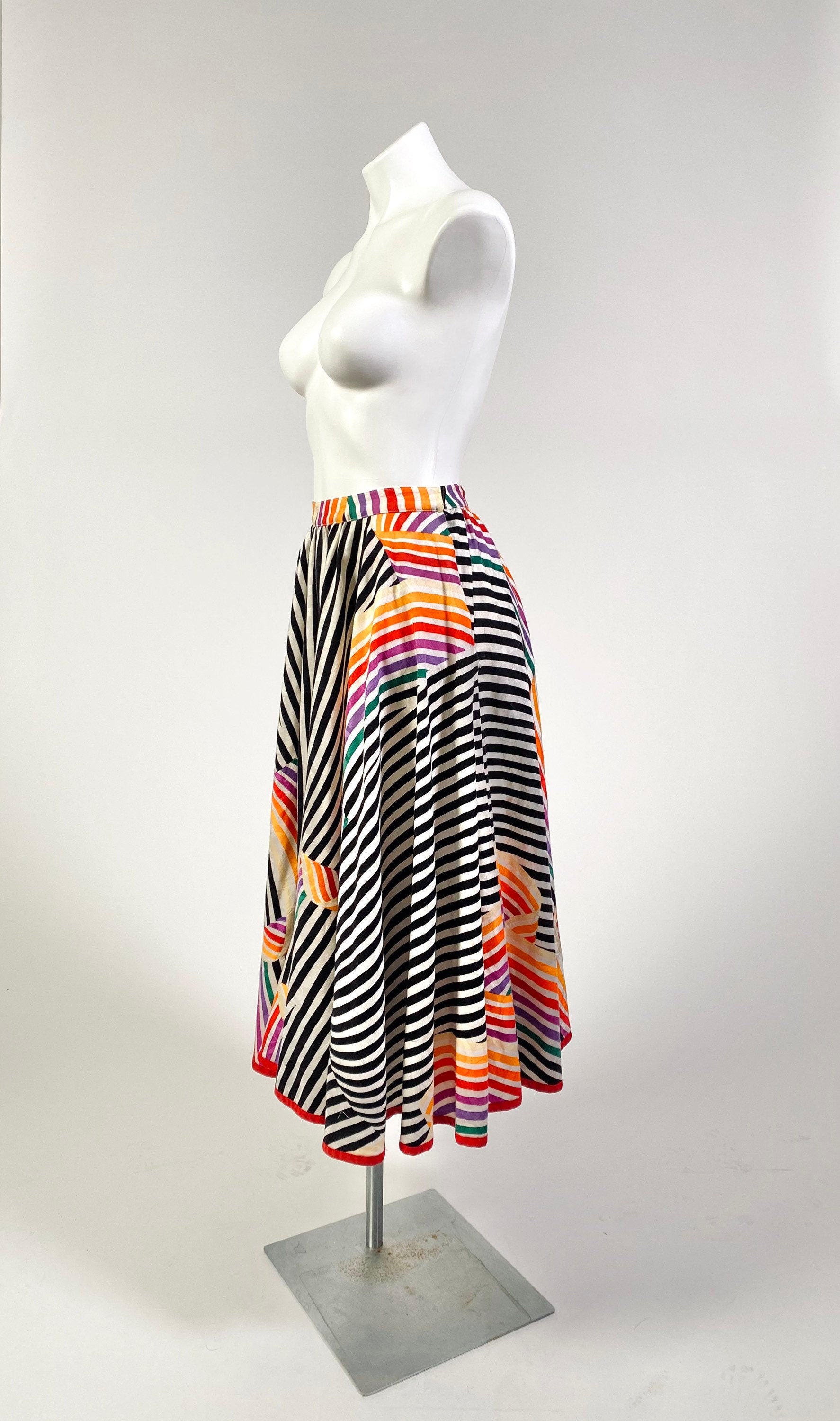 【THE MOZZ】Shino Stripe Banding Skirt THE MOZZ】Shino Stripe Banding Skirt