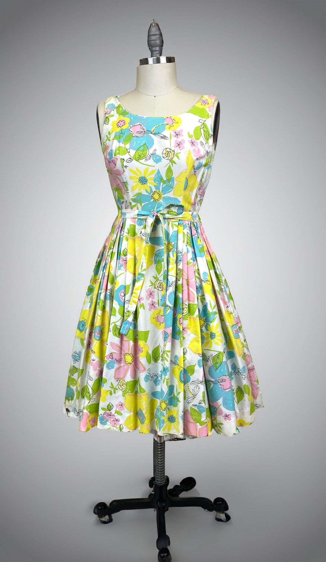 1950s God's Eye Sombrero Novelty Print Dress | SMALL