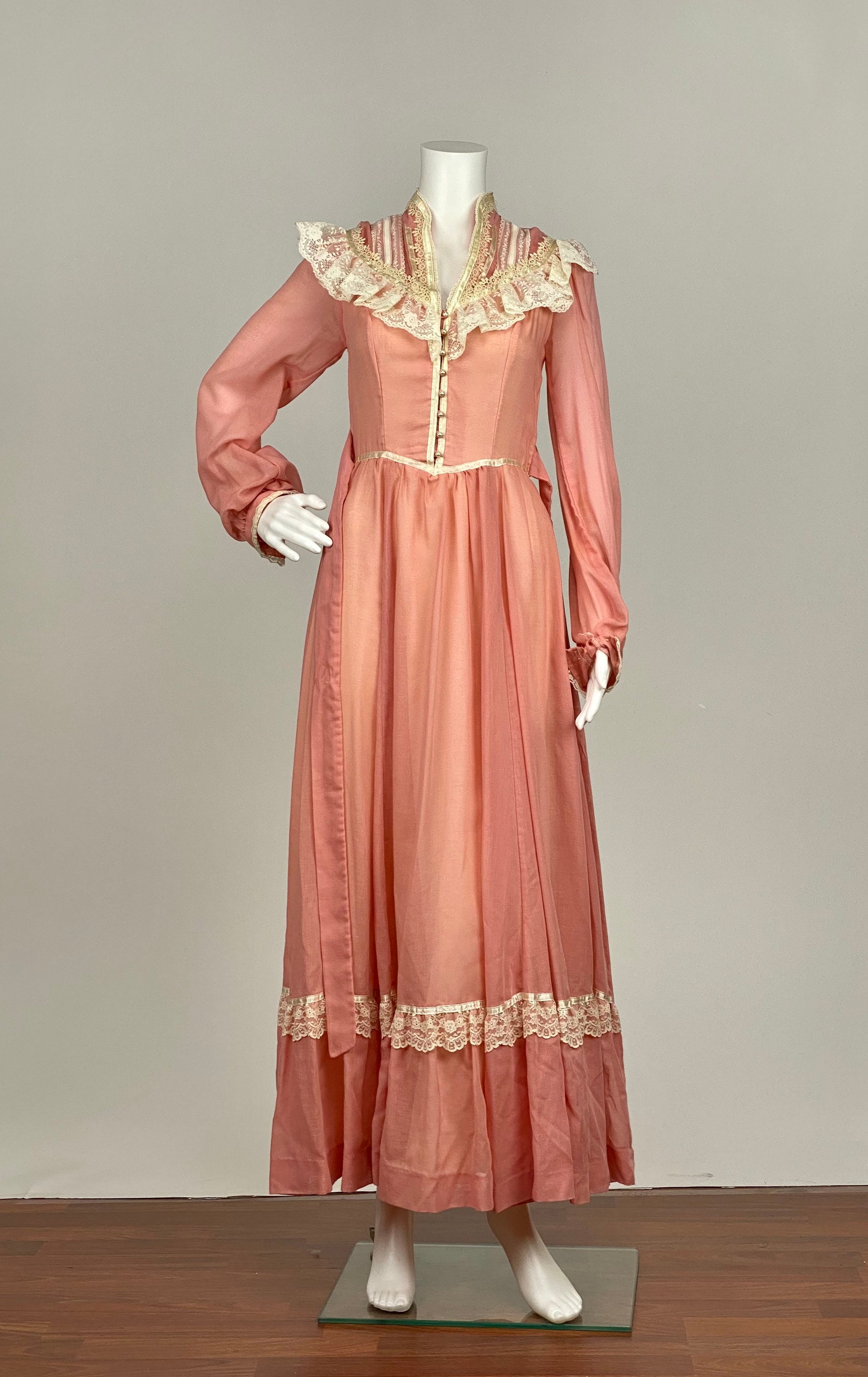Vintage 1970s Designer Gunne Sax Long Sleeve Pink Duty Rose Dress