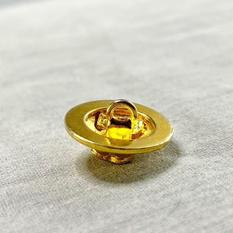Vintage Chanel Paris Coco Elephant Quilted CC Gold Gilt Buttons 5 Pieces image 20