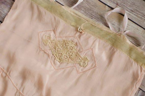 Vintage 1920s blush pink silk lingerie teddy shor… - image 8