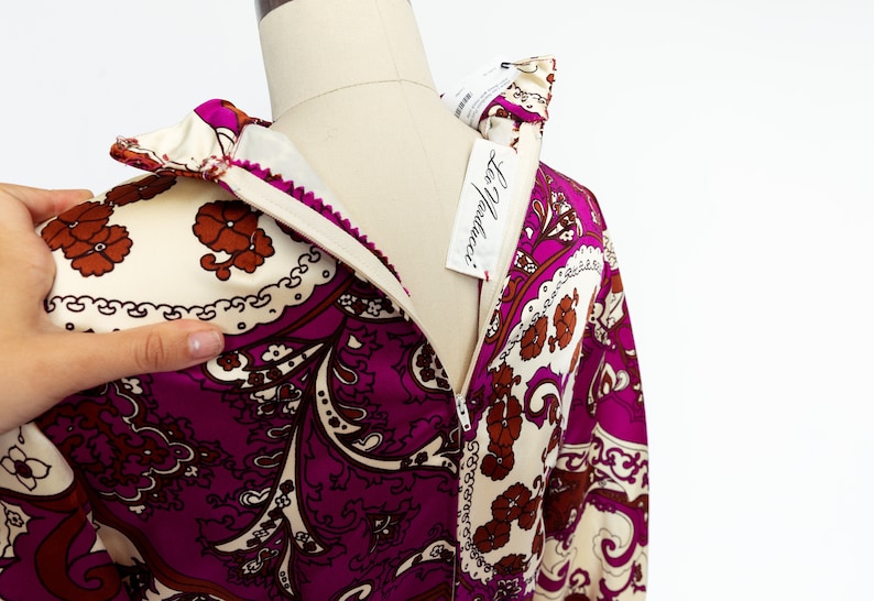 Vintage Designer Leo Narducci 1960/'s Structured Long Sleeve Dress with Mock Neck and Bold Psychedelic Paisley Print