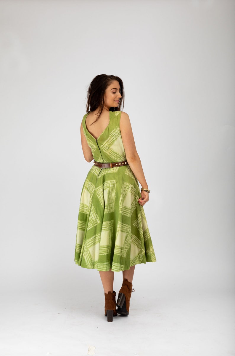Amazing Vintage 1950s Green Windowpane Plaid Print Cotton Shirtwaist Fit and Flare Dress with Built-In Crinoline Pin up Rockabilly