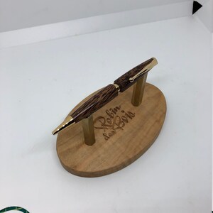 Stylo (93) artisanal en bois de palmier stabilisé