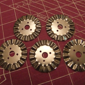 5 - 45 mm Rotary Cutter PINKING Blades