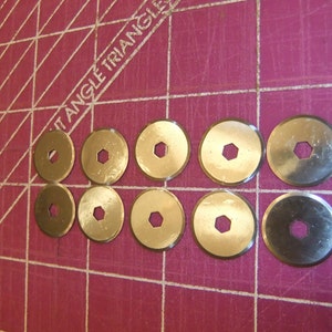 18mm Rotary Cutter Blades, package of 10, Non-brand generic that fits Olfa, Dritz, Fiskars & other. Great for sewing, scrapbooking and more.