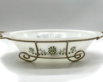 Vintage Pyrex 2 1/2 Quart Green Daisy Casserole Dish With Olive