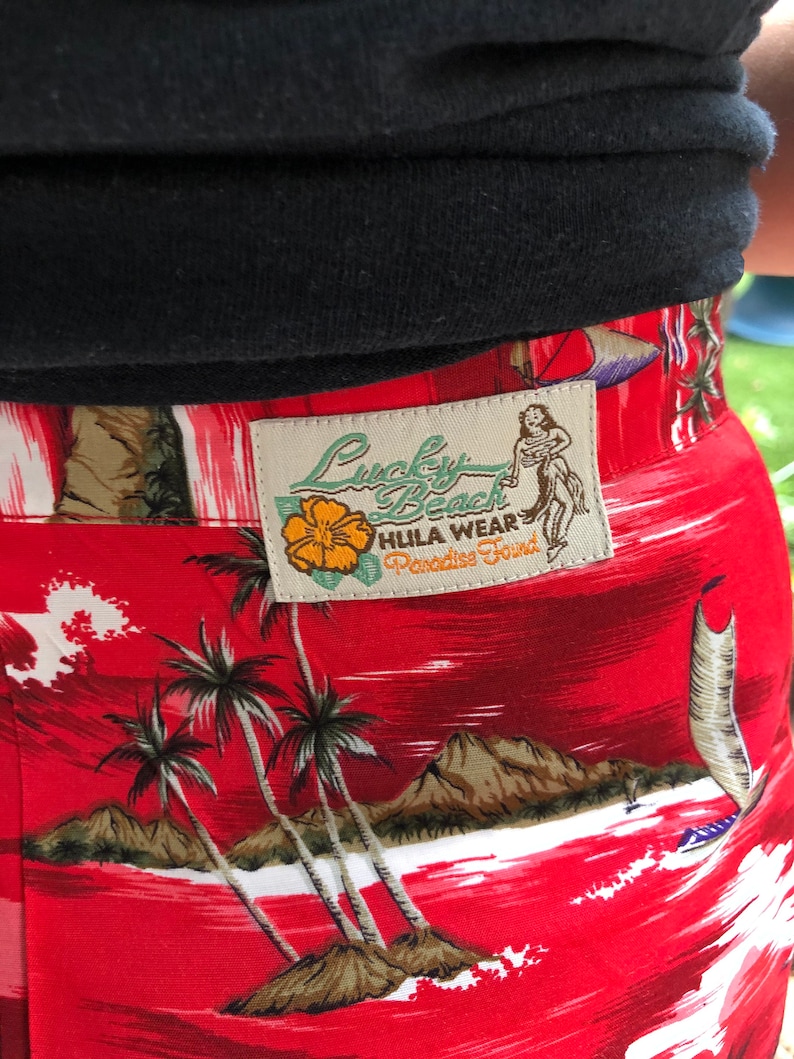 SALE Vintage Red Hawaiian Print Skirt Lucky Beach Hlila Wear Small