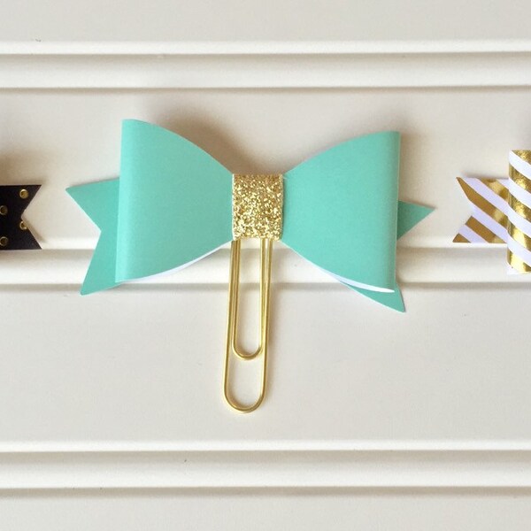 3-D Bow Paper Clips