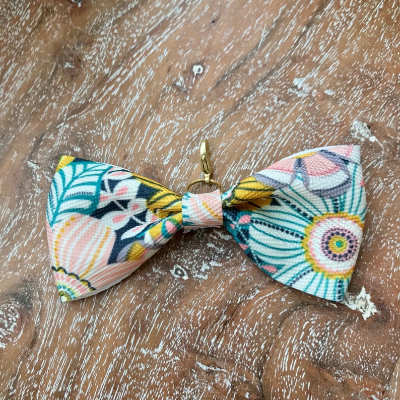 midori or travelers notebook bow charm Navy pink yellow white floral design grosgrain ribbon Gold hardware Planner
