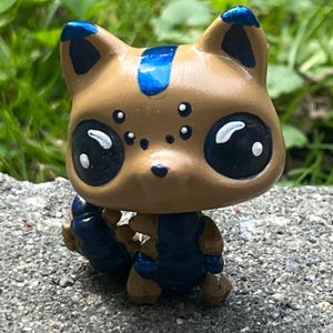 LPS Cat-erpillar Custom