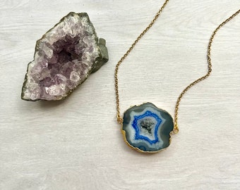 Blue Geode Druzy Necklace// Druzy Gold Necklace // Dainty Layering Necklace// Aqua Blue Free form Geode Druzy Pendant