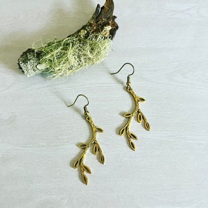 Tree Branch Earrings// Gold Tree Branches Earrings// Nature Inspired Earrings// Tree lover earrings