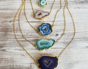 Pink Geode Druzy Necklace// Druzy Gold Necklace // Crystal Layering Necklace// Free form Geode Druzy Pendant