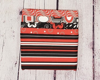 BUNDLE - Fat Quarters - Black, White Red - 5 PIECES