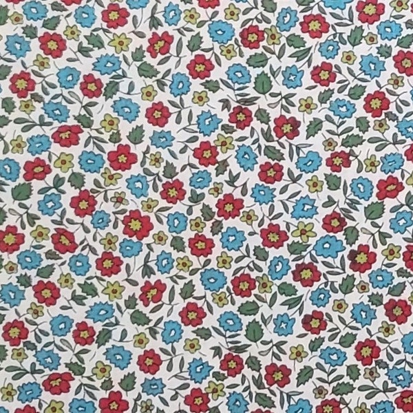 Vintage JC Penney 36" Wide White Fabric / Red, Dark Turquoise, Green Flower Print