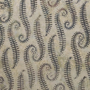 Hoffman California International Fabrics G2221-121 Ivy - Pale Green Batik Fabric / Dark Green, Brown Front Tjap