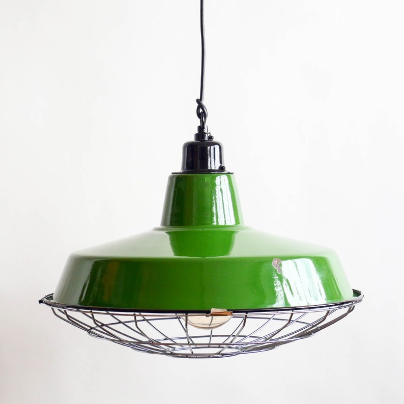 Flat Green Enamelled Suspensions with Grid. image 2