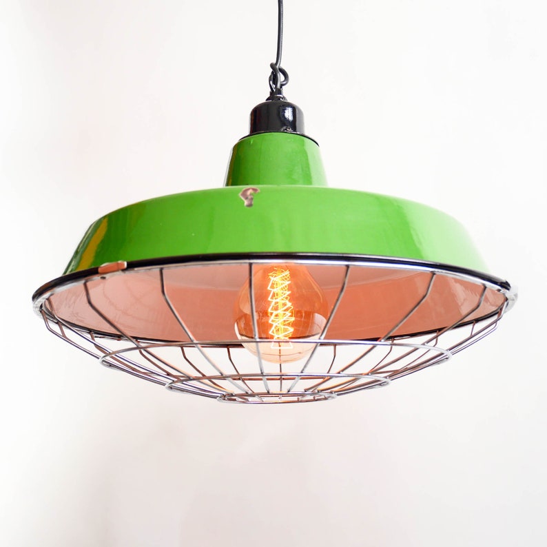 Flat Green Enamelled Suspensions with Grid. image 5