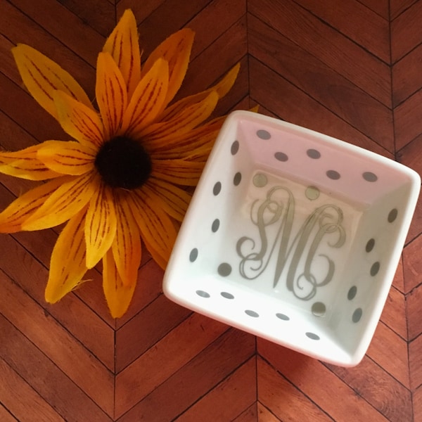 Monogrammed Porcelain Ring Dish, Personalized Bridesmaid Gift,  Personalizd Trinket Dish