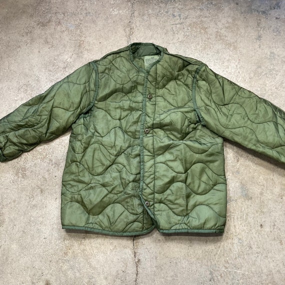 Deadstock Vintage 1990s US Army Green Quilted Lin… - image 2