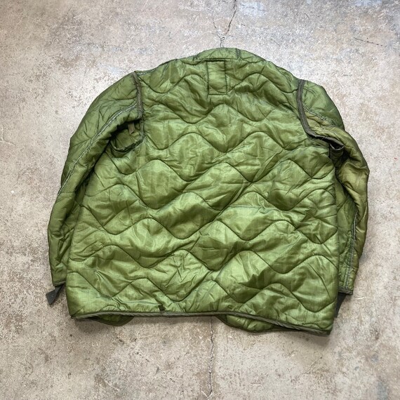 Vintage 1980s 1982 US Army Green Quilted Liner Ja… - image 6