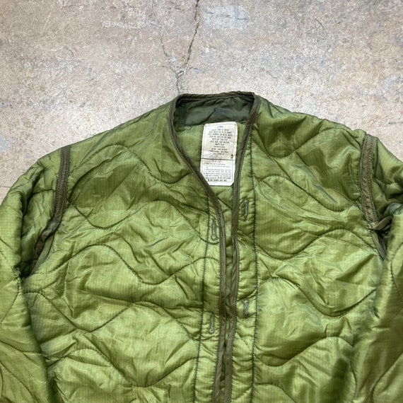 Vintage 1980s 1982 US Army Green Quilted Liner Ja… - image 2
