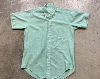 Vintage 1960s Made in Japan Mint Green  Light-Weight Button Down Short Sleeve Shirt Men’s Large?