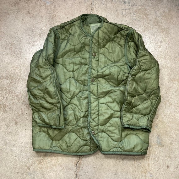 Deadstock Vintage 1990s US Army Green Quilted Lin… - image 1