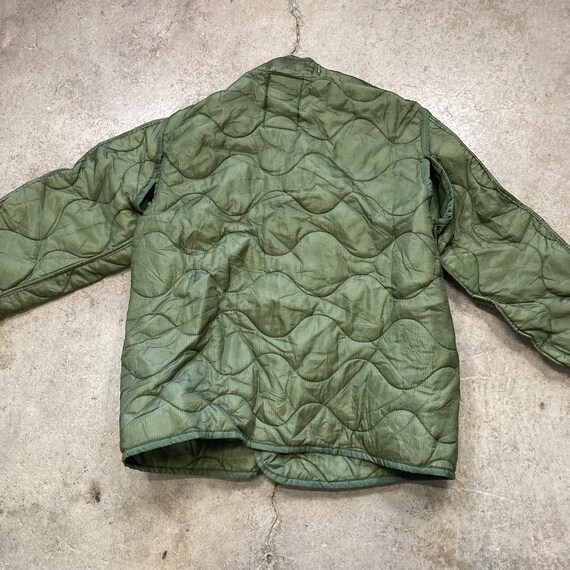 Deadstock Vintage 1990s US Army Green Quilted Lin… - image 4
