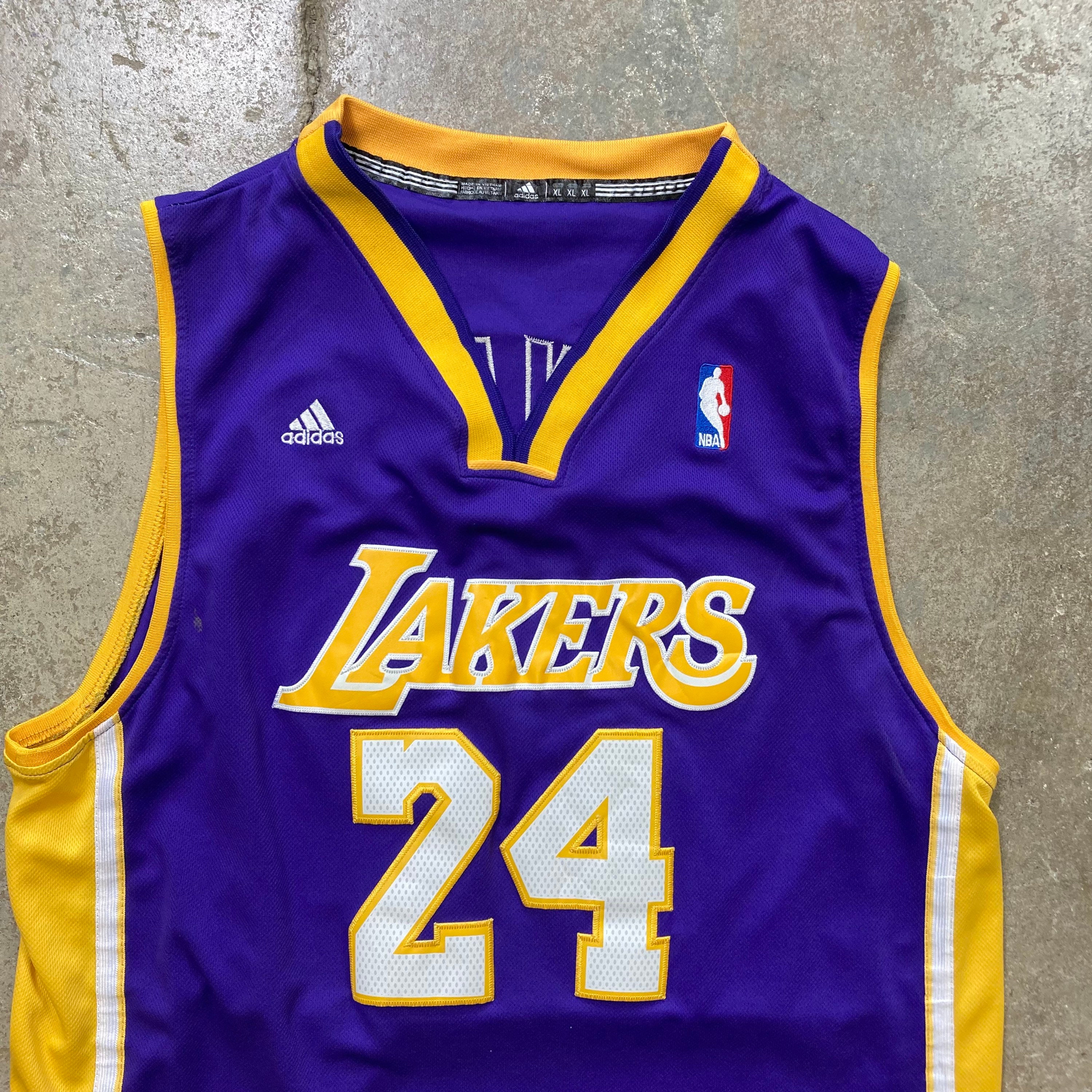 Kobe Bryant Lakers Stitch Jersey Men XXL NBA Adidas White and Purple