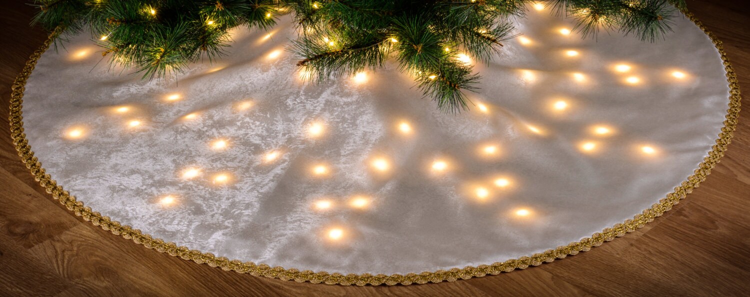 LED Lighted Christmas Holiday Tree Skirt Custom Made LED Lighted Christmas Holiday Tree Skirt Custom Made