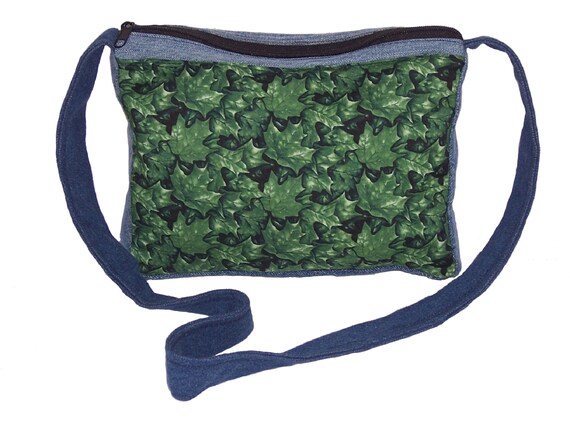 purse over shoulder