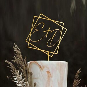 Carta inicial Pastel de bodas Topper Guión moderno Dos nombres Cake Topper Custom Wooden Monogram Boho Custom Gold Cake Topper
