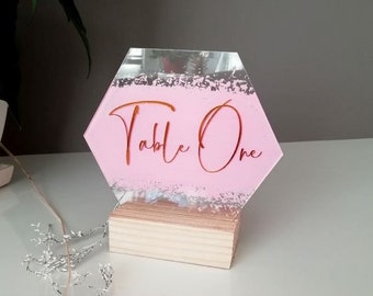 Chiffres de table géométriques Signe Verre transparent Moderne Peint Dos Perspex pour Signe de mariage avec supports Minimaliste Acrylique Numéro de table