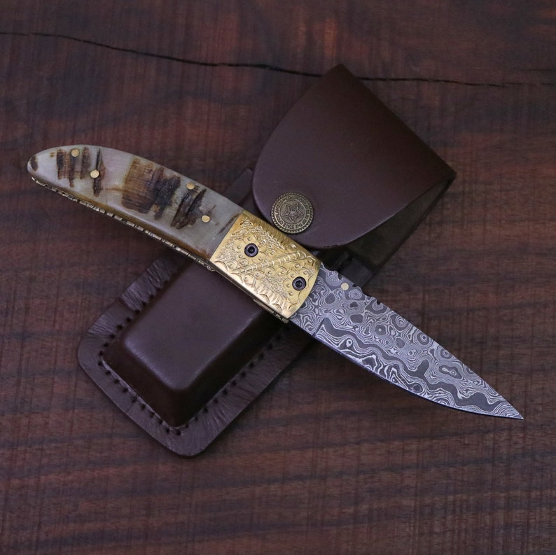 Limited Edition Damascus Folding Knife - Collectors Knife, Hunti Limited Edition Damascus Folding Knife - Collectors Knife, Hunti