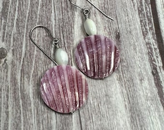 Carissa - Mother of pearl and purple earrings