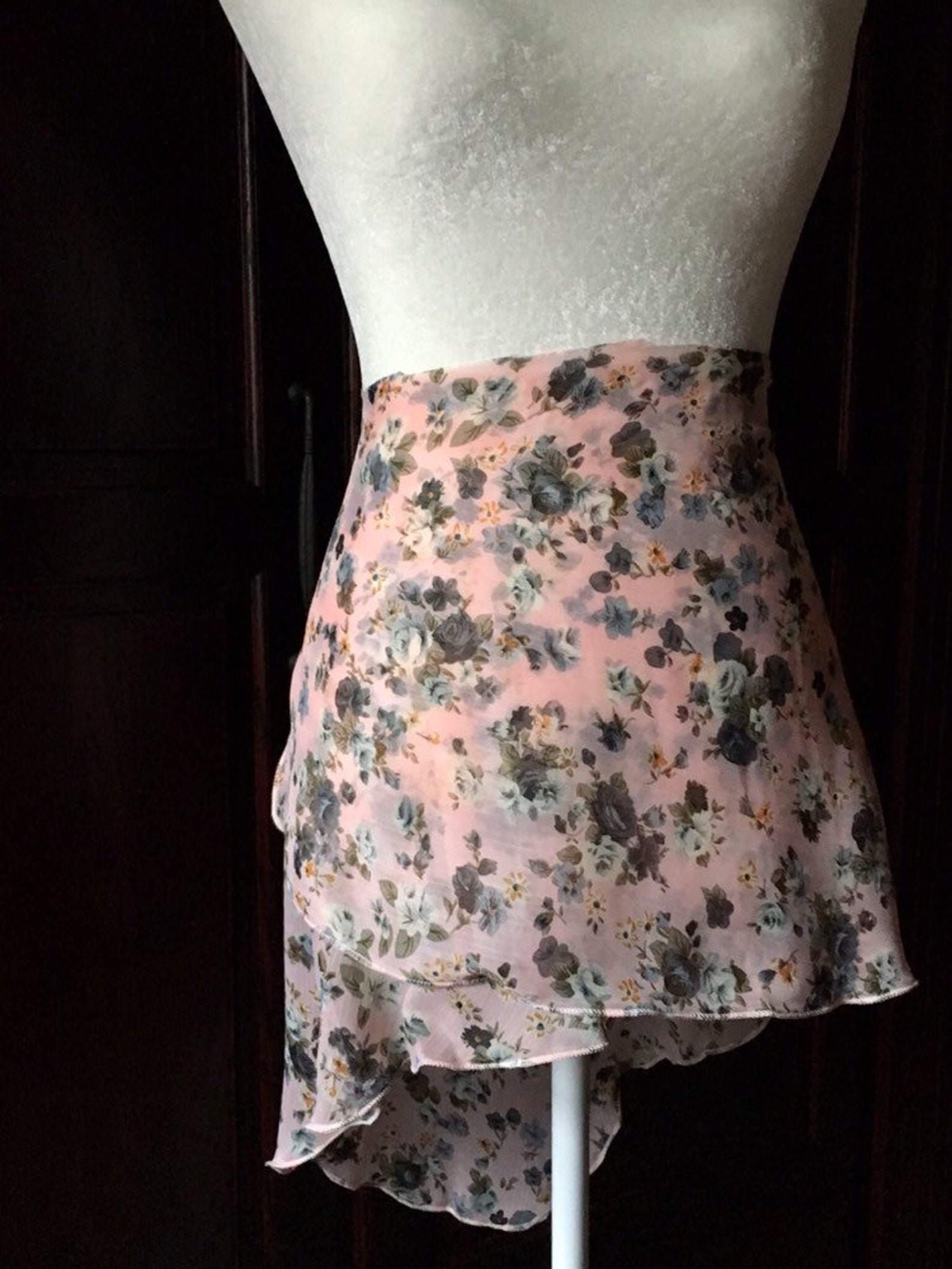 toi toi toi ballet long wrap skirt! rehearsal, dance class, performance. tiny dot print. toi toi toi ballet long wrap skirt! rehearsal, dance class, performance. tiny dot print.