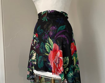 Toi Toi Toi ballet wrap skirt long style! Rehearsal, class, performance. Tropical floral print.