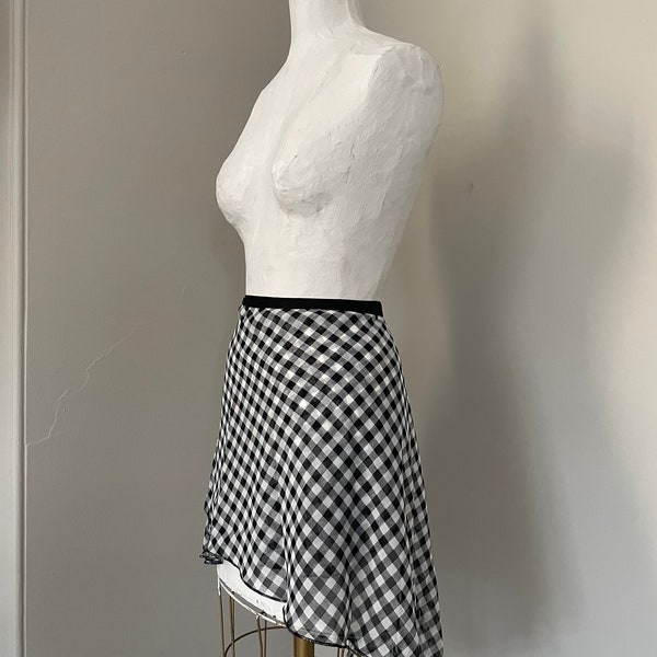 Toi Toi Toi ballet wrap skirt extra long style! Rehearsal, dance class, performance. Gingham.