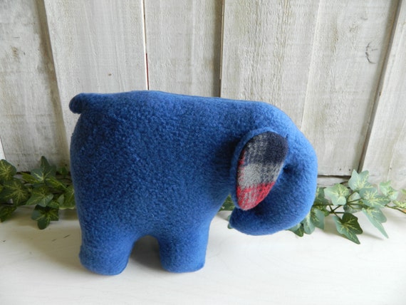 small stuffed zoo animals