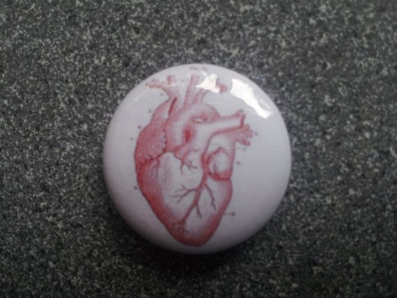 party bag filler Party favour Anatomical Heart 25mm//1 inch pin badge