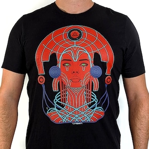 Vadon &quot;Queen of Moebius&quot; unisex t-shirt | cyberpunk | streetwear | scifi | dystopia | tech | Vadon