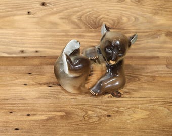 Vintage USSR Porcelain Russian Laying Down LOMONOSOV Figurine Brown Bear  LFZ