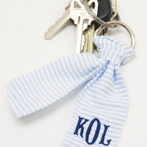 Personalized Preppy Petite Monogrammed Seersucker Key Fob/Personalized keychain/bridesmaid teacher teen gift/graduation gift/Soro Gift