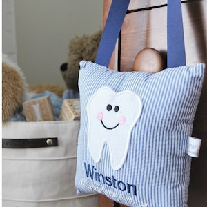 Personalized Monogrammed Seersucker Tooth Fairy Pocket Pillow/ tooth pocket pillow/lost tooth pillow/personalized tooth fairy pillow