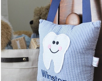 Personalized Monogrammed Seersucker Tooth Fairy Pillow/tooth fairy/tooth pocket pillow/lost tooth pillow/personalized tooth fairy pillow